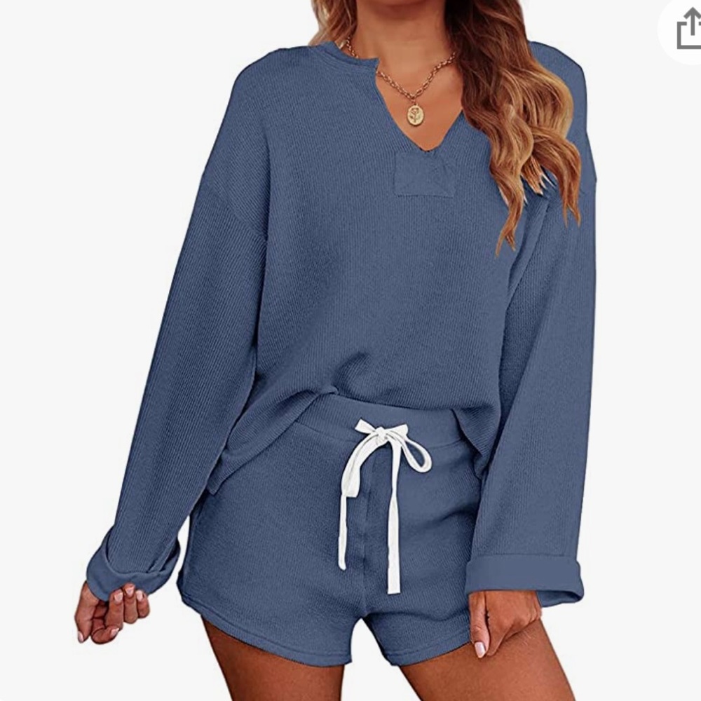 Sweater and short matching set